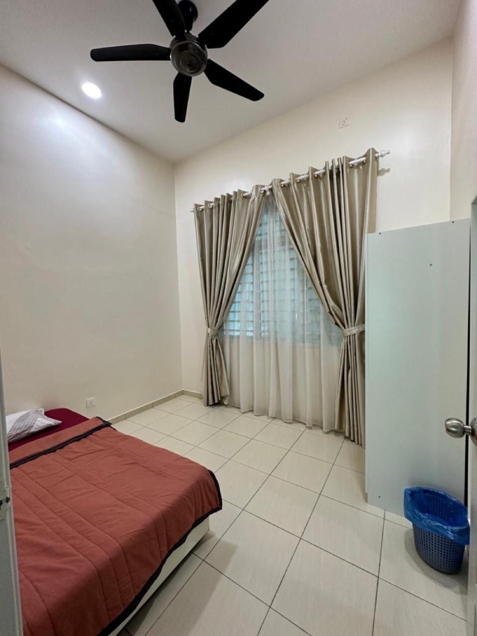 Rumahku Homestay, Taman Jasin Perdana Esterno foto