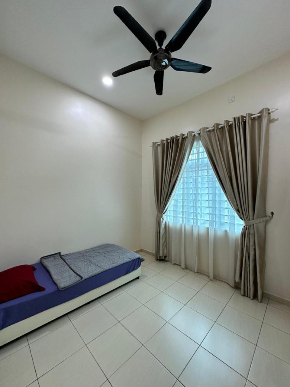 Rumahku Homestay, Taman Jasin Perdana Esterno foto