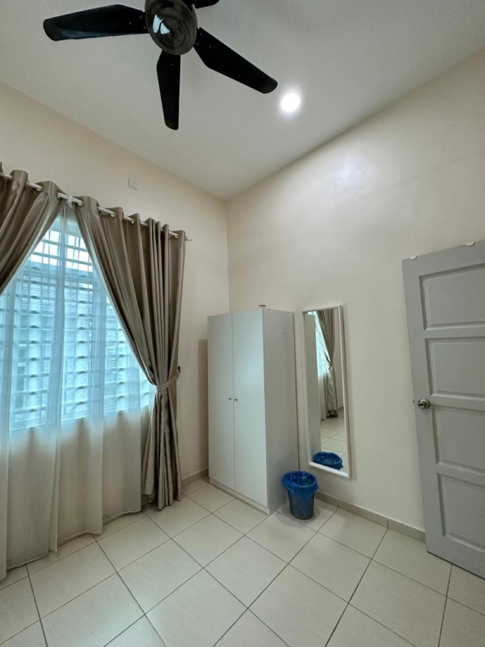 Rumahku Homestay, Taman Jasin Perdana Esterno foto